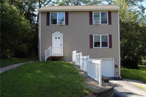 15 Spring Dr, Providence, RI 02919-3029