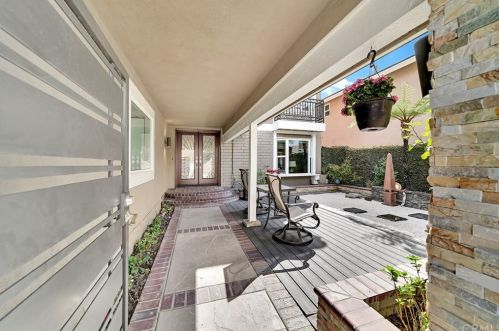 9770 La Esperanza Ave, Santa Ana, CA 92708-3560