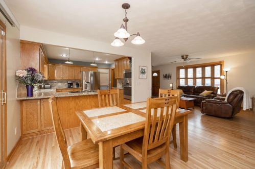 4266 Jasper Dr, Saint Paul MN  55122-2011 exterior