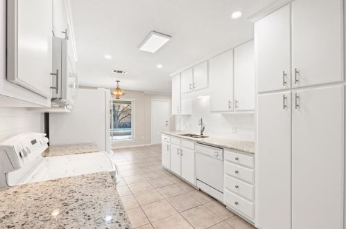 7000 Tumbling Trail Ct, Fort Worth TX  76116 exterior