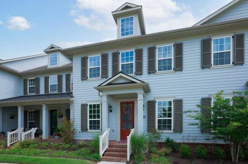 8704 Ice House Dr, Fort Worth, TX 76180