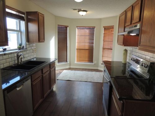 9936 Long Rifle Dr, Fort Worth TX  76108-4154 exterior