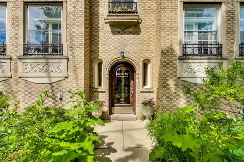 6250 Washtenaw Ave, Chicago, IL 60659-4568