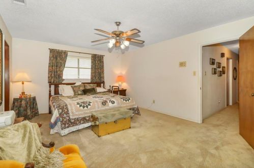 4304 Balboa Dr, Fort Worth TX  76133-5406 exterior