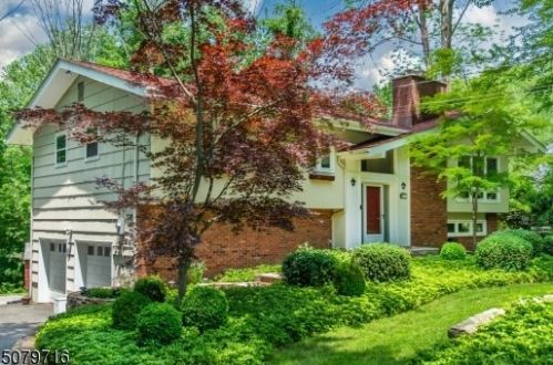 11 Hillcrest Dr, Dover NJ  07869-4513 exterior