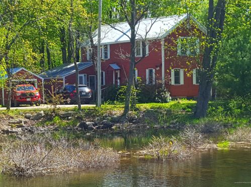 21 Highland Rd, Bridgton, ME 04009-1217
