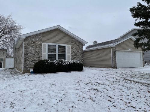 38 Campbell Dr, Glendale Heights, IL 60139-1915