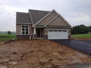 299 Browning Rd, Lancaster, PA 17602-4052