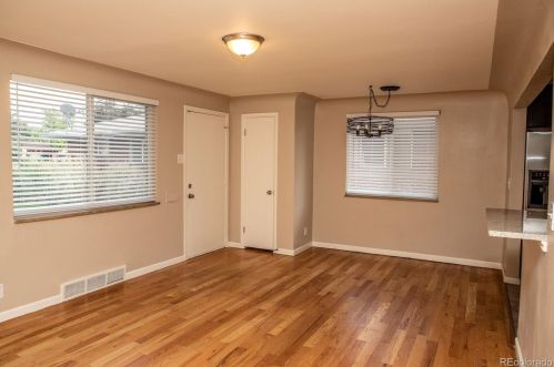 3519 Leyden St, Denver, CO 80207-1343