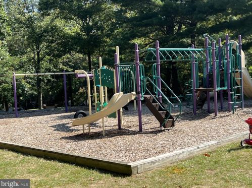 5 Casino Ct, Silver Spring MD 20906-5953 exterior