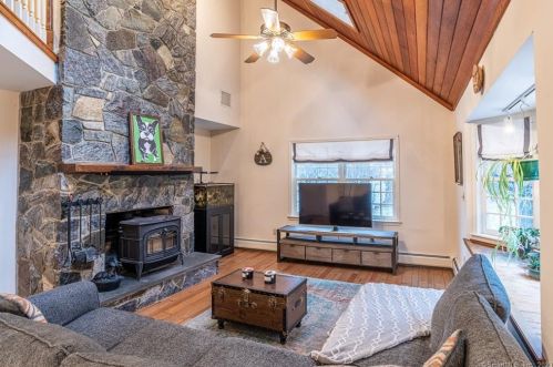 45 Whispering Pine Rd, Upper Stepney CT  06468-1430 exterior