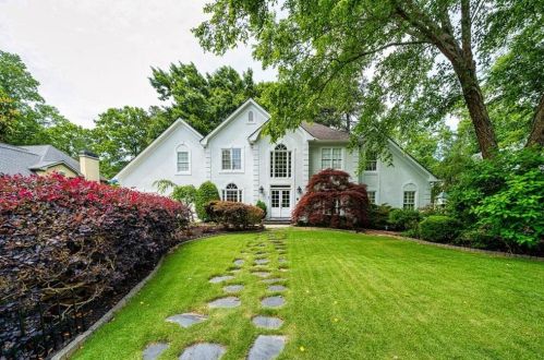 2883 Clary Hill Dr, Roswell, GA 30075-5442