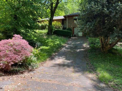 118 Dickson Ct, Marietta, GA 30066-6068