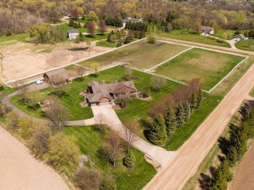9530 Division St, Hanover, MN 55341-8803