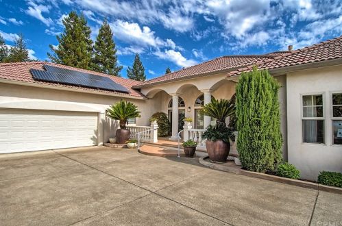 3171 Canyon Oaks Ter, Chico, CA 95928-3988