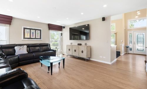 2965 Roslyn Ln, Buffalo Grove, IL 60089-4622