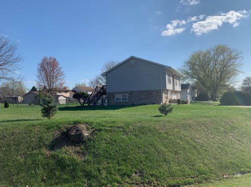 4176 Thornhill Dr, Crown Point, IN 46307-8960