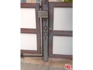 7901 Zeus Dr, Los Angeles CA  90046-1651 exterior