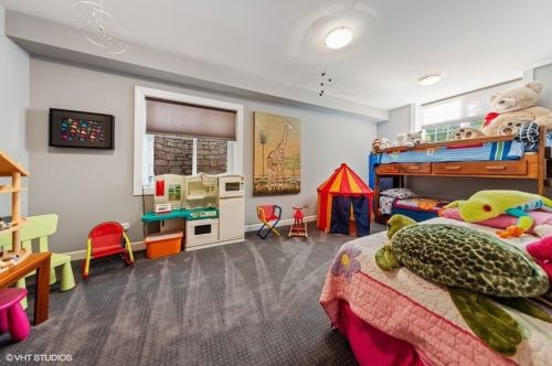 6755 Fieldstone Dr, Willowbrook IL  60527-5294 exterior