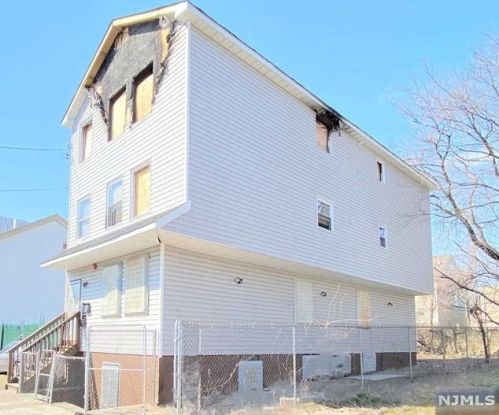 47 Holsman St, Paterson, NJ 07522-1740