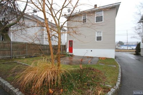 231 Royal Ave, Paterson NJ 07506-1830 exterior