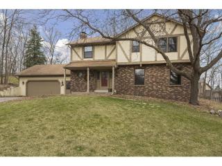 16916 Marlborough Cir, Hopkins, MN 55345-2546