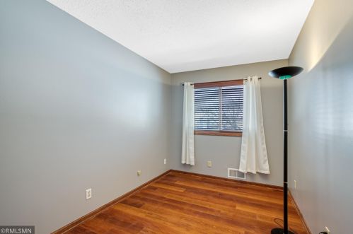 7878 Dunmore Rd, Saint Paul MN  55125-1612 exterior