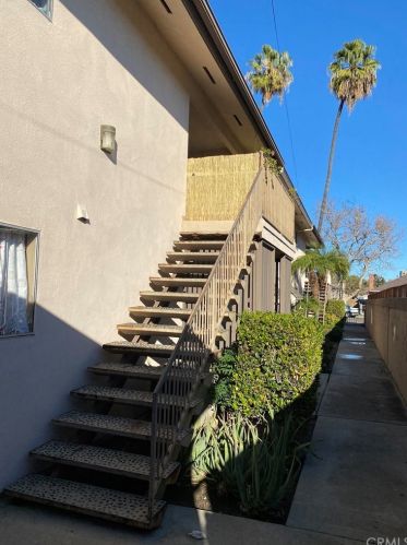 121 Illinois St, Anaheim CA  92805-7009 exterior