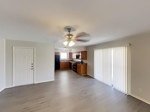 813 Vista Dr, Garland TX  75041-3215 exterior