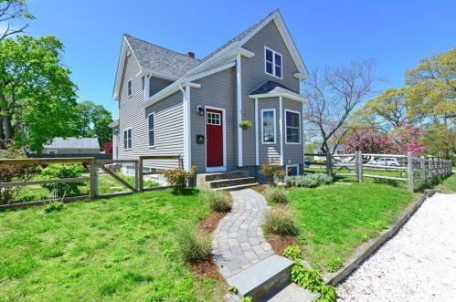 127 Van Buren St, Warwick, RI 02888-2050