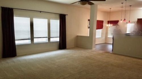 112 Yaupon Cv, Uhland TX  78640-5844 exterior