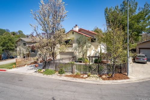 534 Peachy Ct, Lake Nacimiento, CA 93446-2454