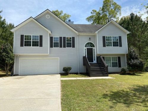 9435 Tara Dr, Porterdale, GA 30014-2095