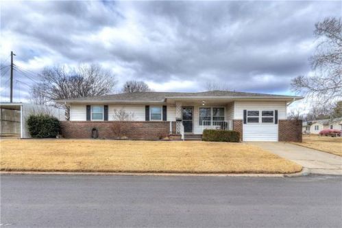 1710 Rickey Rd, Shawnee, OK 74804-4145