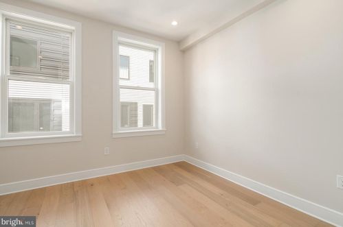 2302 Gordon St, Philadelphia PA 19132-4631 exterior