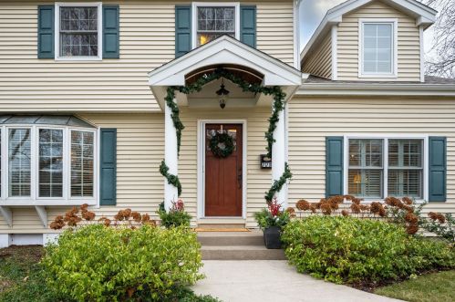 771 Wingate Rd, Glendale Heights, IL 60137-5576