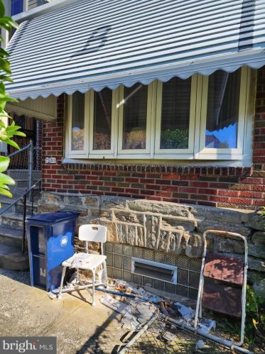 7155 19th St, Philadelphia, PA 19126-1509