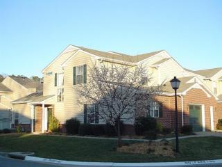 134 Chanticlair Dr, Yorktown, VA 23693-4455