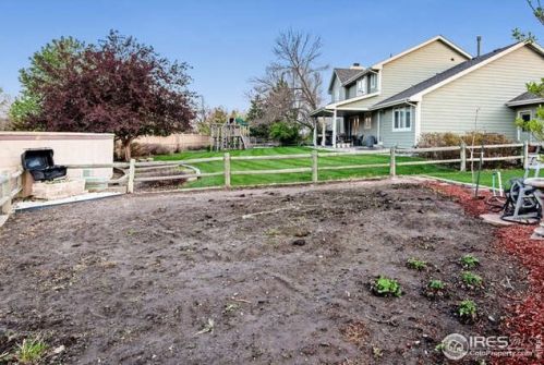 5706 White Willow Dr, Fort Collins CO  80528-6316 exterior