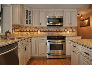 42 Colvintown Rd, Coventry, RI 02816-8510