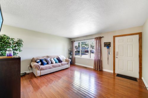 348 Barbara Dr, Kankakee, IL 60901-7938
