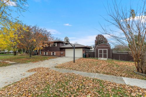 2213 Daniel Lewis Dr, Mokena, IL 60451-2500