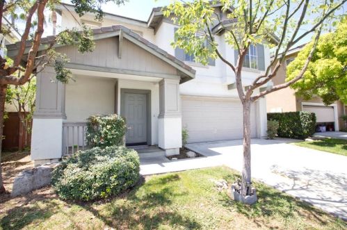 10621 La Vina Ln, Whittier, CA 90604-4378