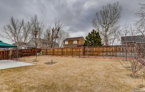 5262 Dearborn St, Denver CO 80239-6037 exterior