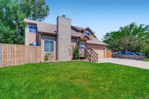 300 Medinah Ave, Loveland, CO 80534-9027
