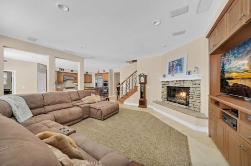 102 Bottlebrush, Irvine CA  92603-0687 exterior