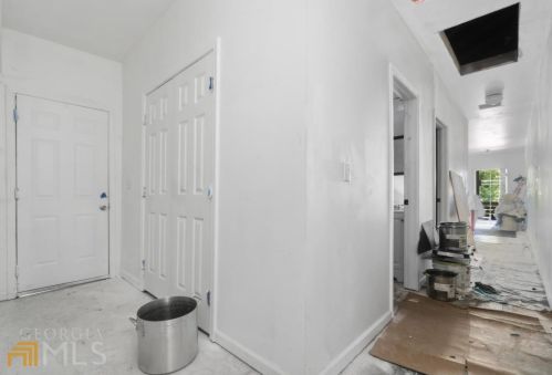 862 Mitchell St, Atlanta GA  30303-3550 exterior