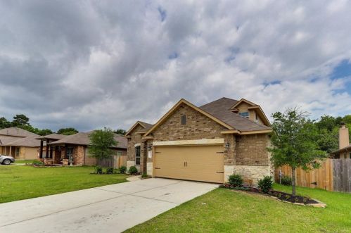 11416 Woodmark, Conroe TX  77304-1787 exterior