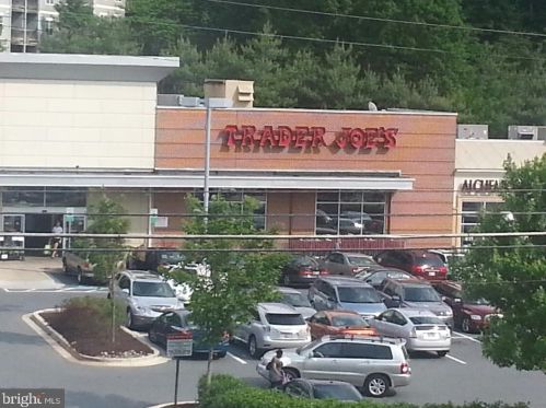 116 Kinsman View Cir, Silver Spring MD 20901-1661 exterior