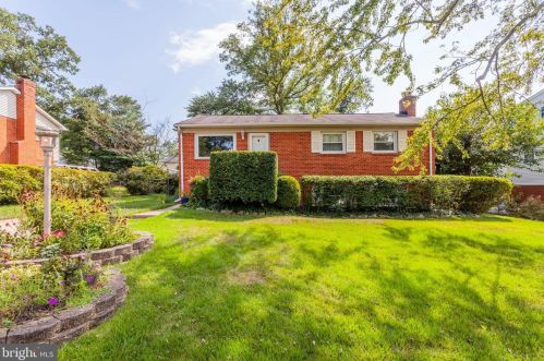 2907 Alliance Ln, Woodbridge, VA 22193-1209